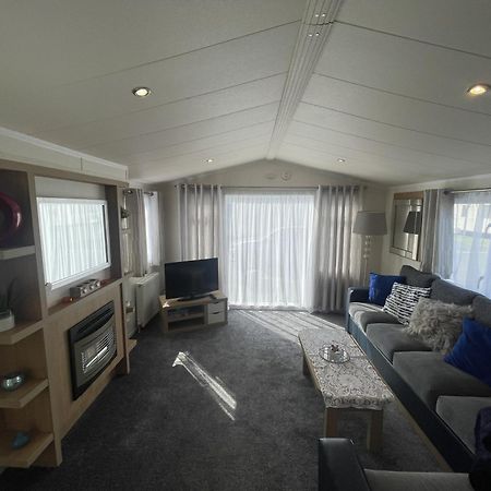2 Bedroom Caravan, Edi Rita, Robin Hood, Pet Friendly Meliden エクステリア 写真